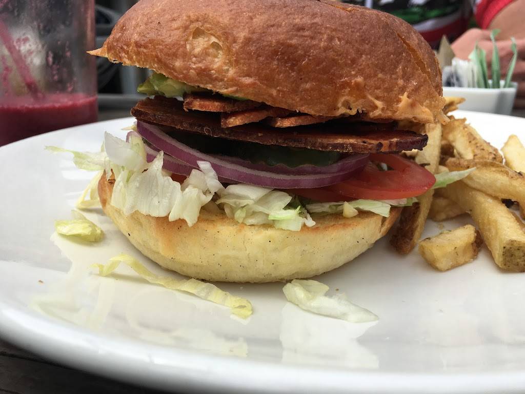 Parkside Snack Bar | meal takeaway | 43 Arsenal Ave, Stinson Beach, CA 94970, USA | 4158681277 OR +1 415-868-1277