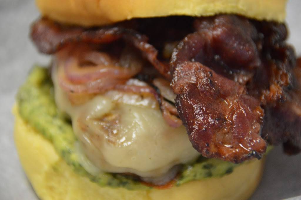 Victorias Kitchen | restaurant | 7304 Ogontz Ave, Philadelphia, PA 19138, USA | 2159271066 OR +1 215-927-1066