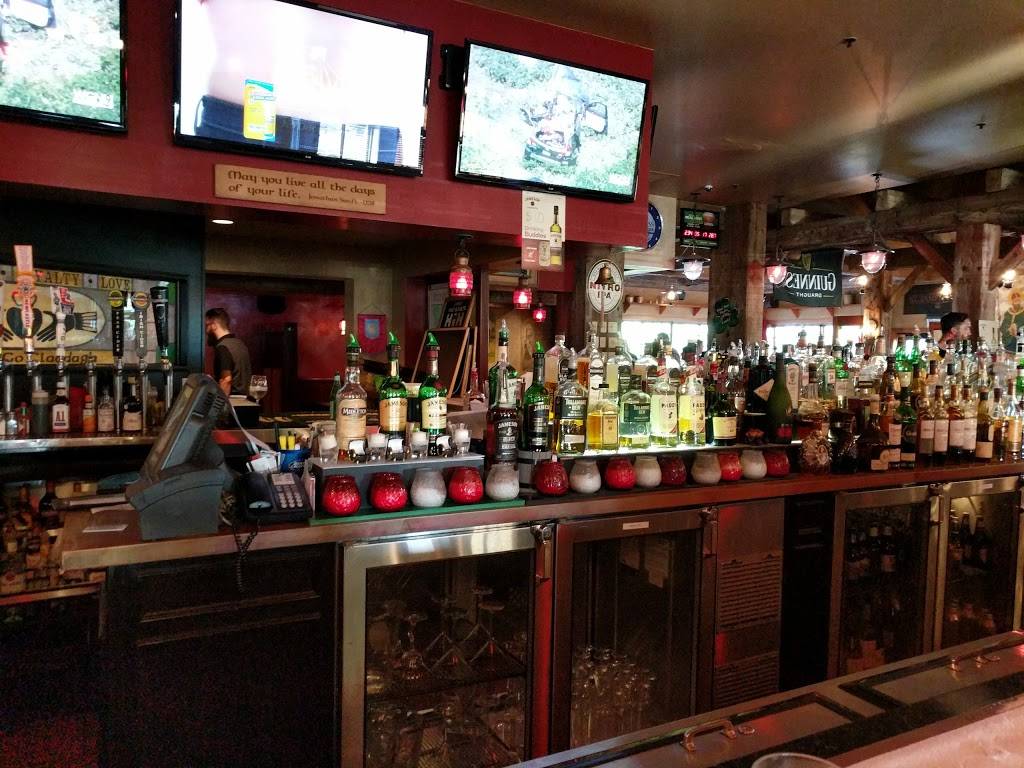 Claddagh Irish Pub | restaurant | 1702 Commons Dr, Geneva, IL 60134, USA | 6302080337 OR +1 630-208-0337