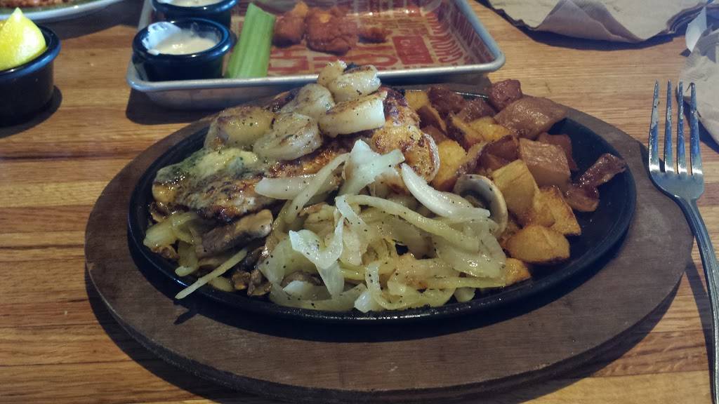 Applebees Grill + Bar | restaurant | 1501 NE Douglas St, Lees Summit, MO 64086, USA | 8162466188 OR +1 816-246-6188