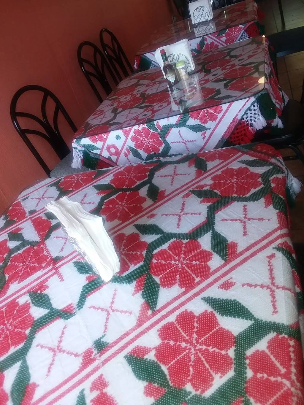 Carlos Mexican Food | restaurant | 71A Newark Pompton Turnpike, Little Falls, NJ 07424, USA | 9732722162 OR +1 973-272-2162