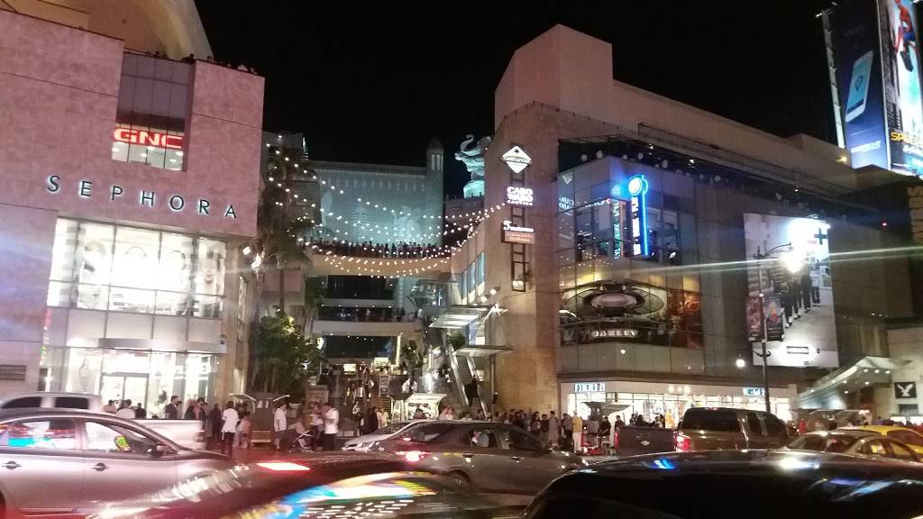 Public Kitchen & Bar | restaurant | 7000 Hollywood Blvd, Los Angeles, CA 90028, USA | 3237698888 OR +1 323-769-8888