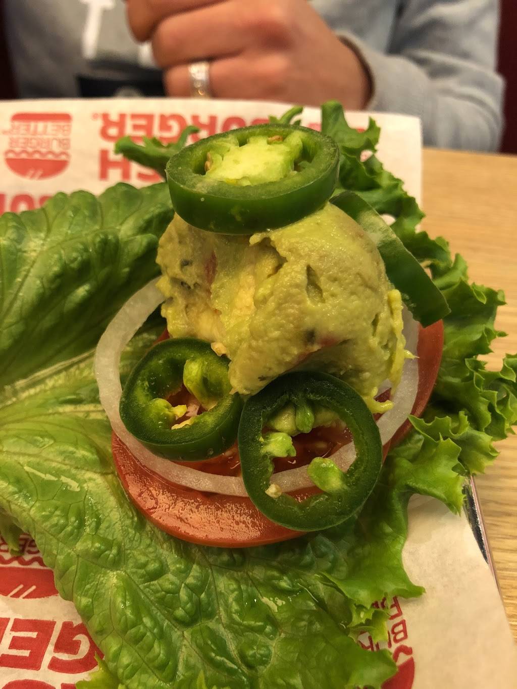 Smashburger | restaurant | 1735 E Big Beaver Rd, Troy, MI 48083, USA | 2485240420 OR +1 248-524-0420