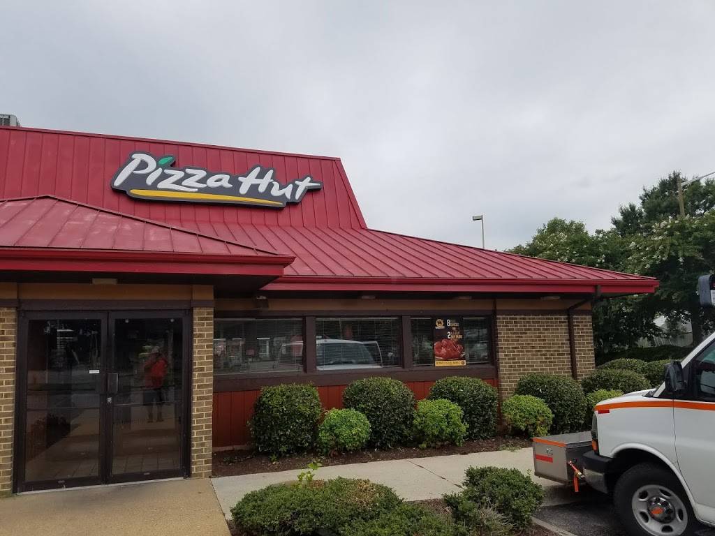 Pizza Hut | meal takeaway | 1640 General Booth Blvd, Virginia Beach, VA 23454, USA | 7577217859 OR +1 757-721-7859