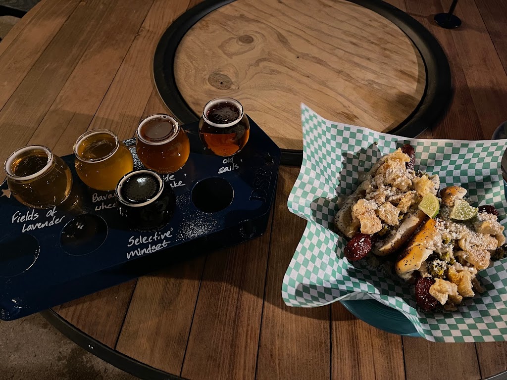 Dark Sky Brewing- Beer Garden + Atmosphere Kitchen | restaurant | 103 W Birch Ave, Flagstaff, AZ 86001, USA | 9284405151 OR +1 928-440-5151