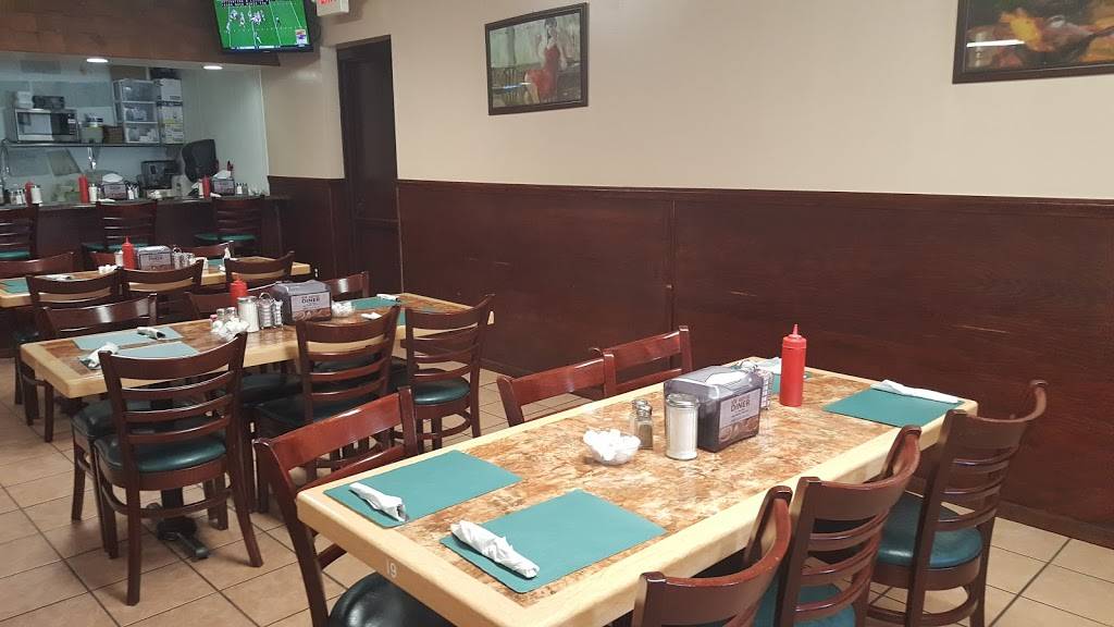 New Hartford Diner | restaurant | 141 Main St, New Hartford, CT 06057, USA | 8606936430 OR +1 860-693-6430