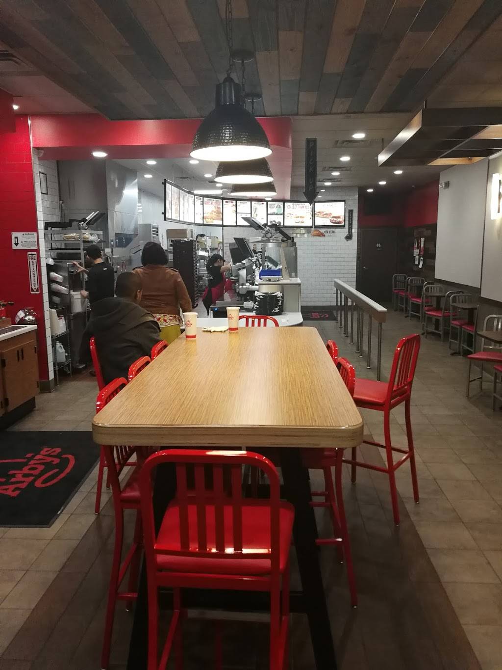 Arbys | restaurant | 1905 Story Ave, Bronx, NY 10473, USA | 6095866680 OR +1 609-586-6680