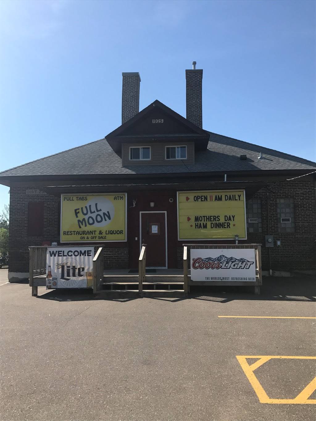 Full Moon Bar & Restaurant | restaurant | 2425 Stark Rd, Harris, MN 55032, USA | 6516745929 OR +1 651-674-5929