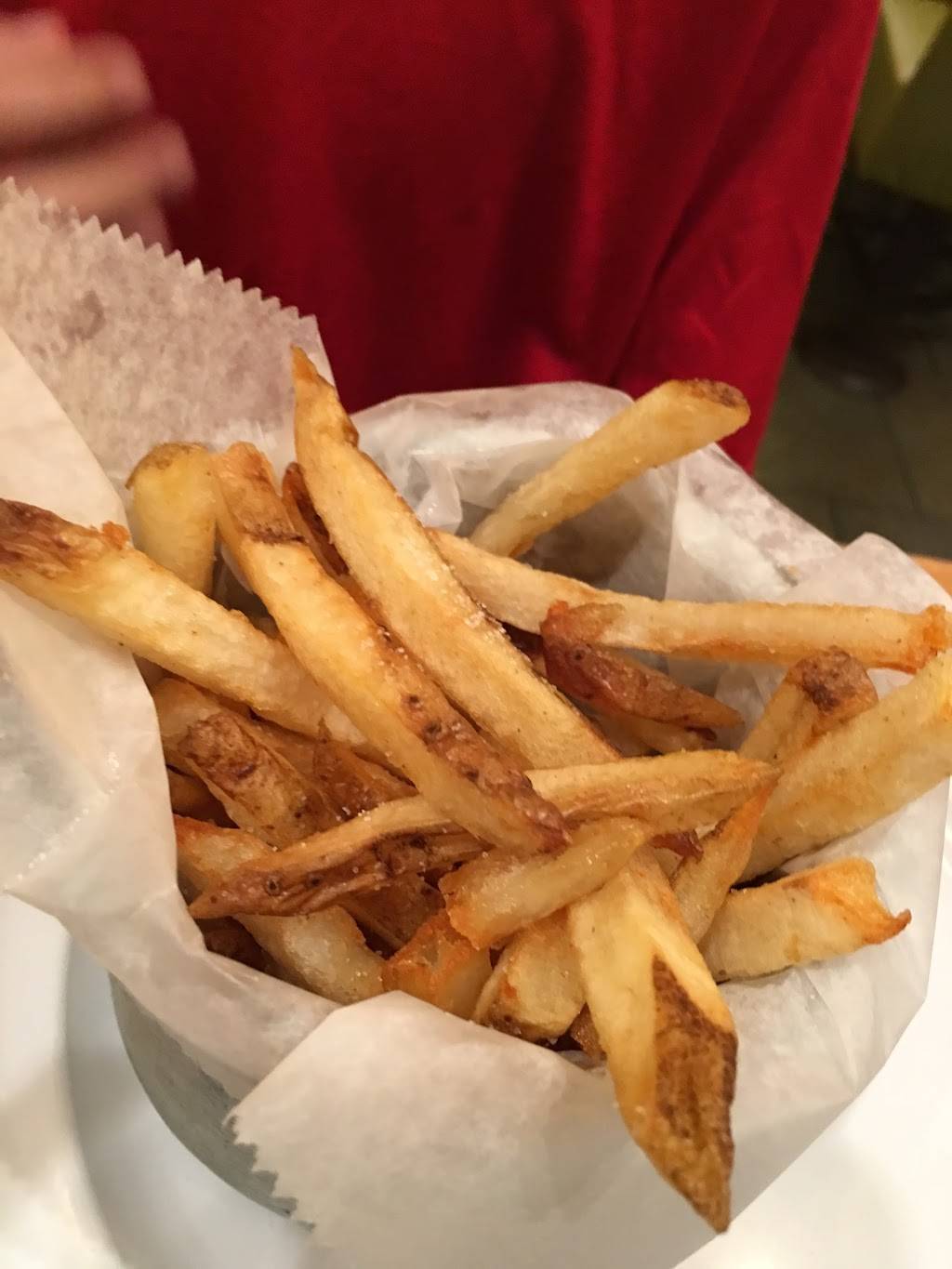 Bobbys Burger Palace | restaurant | 355 Burr Ln, Lake Grove, NY 11755, USA | 6313829590 OR +1 631-382-9590