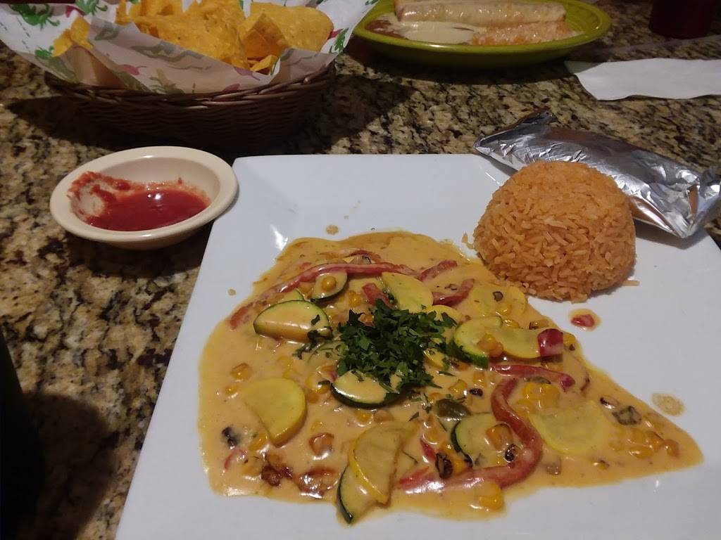 El Charro | restaurant | 3102 N Broadway, Pittsburg, KS 66762, USA | 6202325763 OR +1 620-232-5763