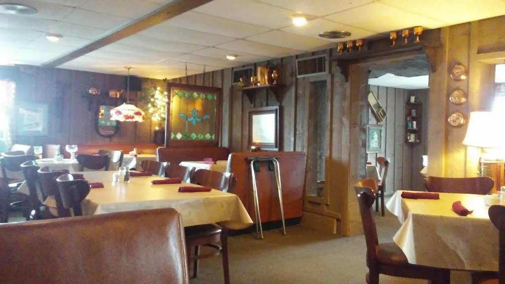 Candlelight Inn Restaurant - Sterling Illinois | restaurant | 2907 North Locust St, Sterling, IL 61081, USA | 8156252600 OR +1 815-625-2600