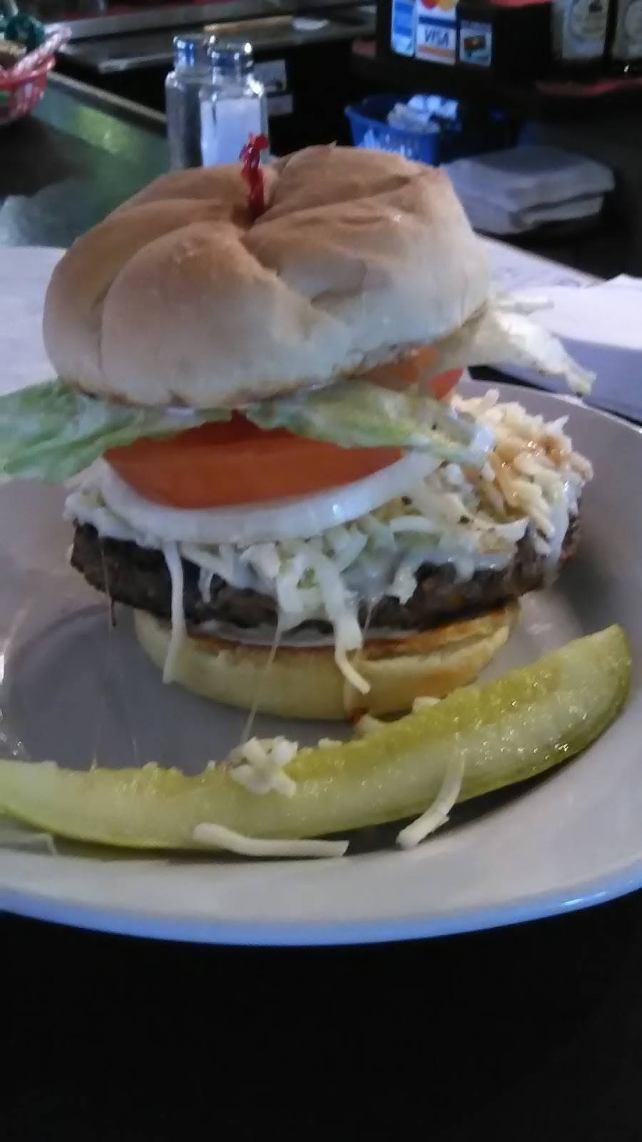 Olde Towne Grill | restaurant | 15924 W High St, Middlefield, OH 44062, USA | 4406320932 OR +1 440-632-0932