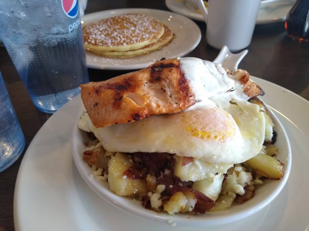 Gios Breakfast, Lunch, & Dinner | restaurant | 330 N Independence Blvd, Romeoville, IL 60446, USA | 8159053987 OR +1 815-905-3987