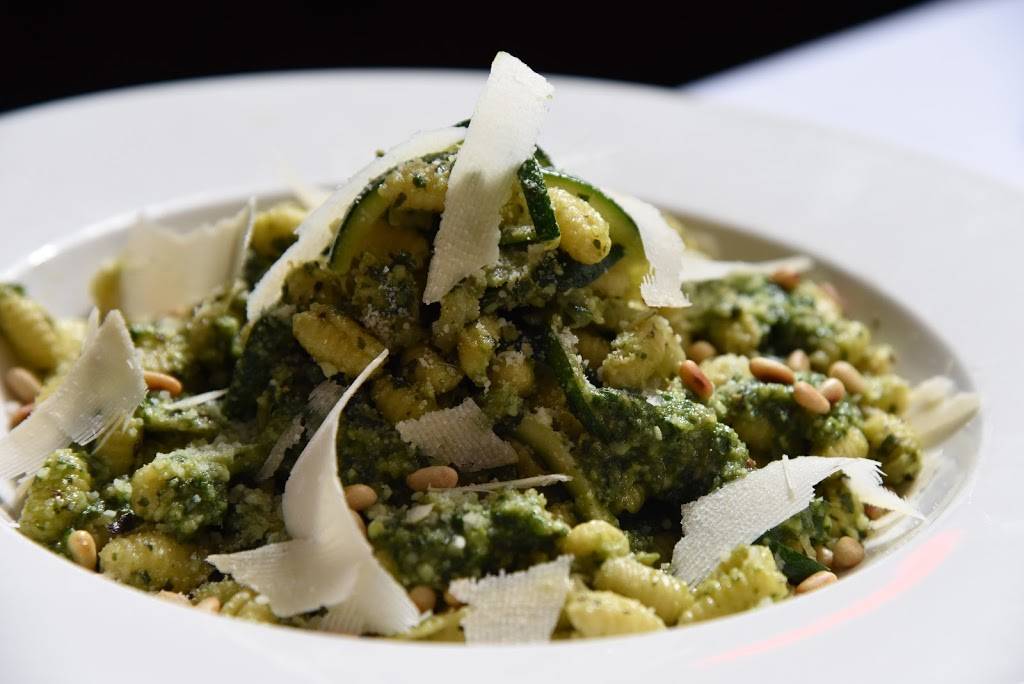 Palatuccis Italian Ristorante | restaurant | 204 S Spring St, Louisville, KY 40206, USA | 5026181049 OR +1 502-618-1049