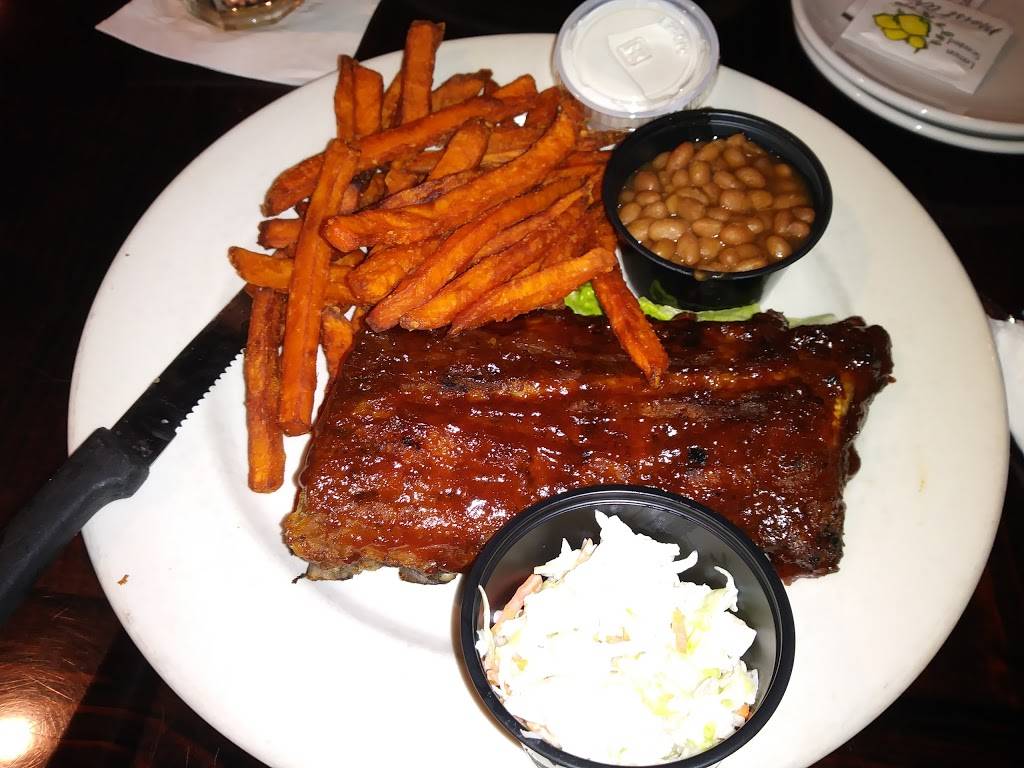 JP Mulligans | restaurant | 12415 Taft St, Pembroke Pines, FL 33028, USA | 9544323350 OR +1 954-432-3350