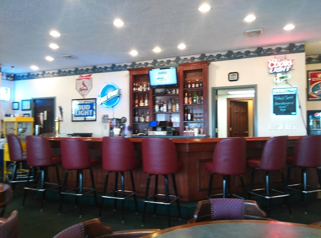 Orchards Golf Course & Restaurant | restaurant | 1499 Golf Course Dr, Belleville, IL 62220, USA | 6182338921 OR +1 618-233-8921