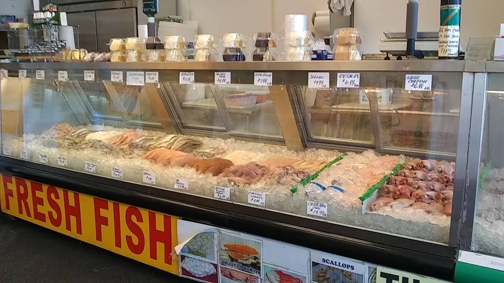 Detroit Fresh Fish & Seafood | restaurant | 19001 Telegraph Rd, Detroit, MI 48219, USA | 3132551900 OR +1 313-255-1900