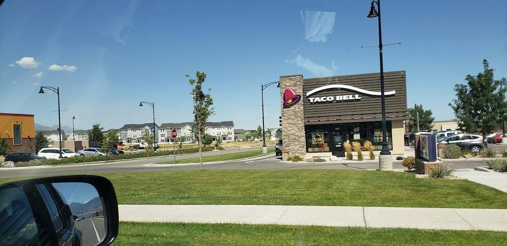 Taco Bell | meal takeaway | 5088 13400 S, Herriman, UT 84096, USA | 8012549132 OR +1 801-254-9132