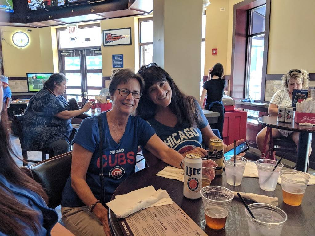 Sports Corner Bar & Grill | restaurant | 956 W Addison St, Chicago, IL 60613, USA | 7739291441 OR +1 773-929-1441