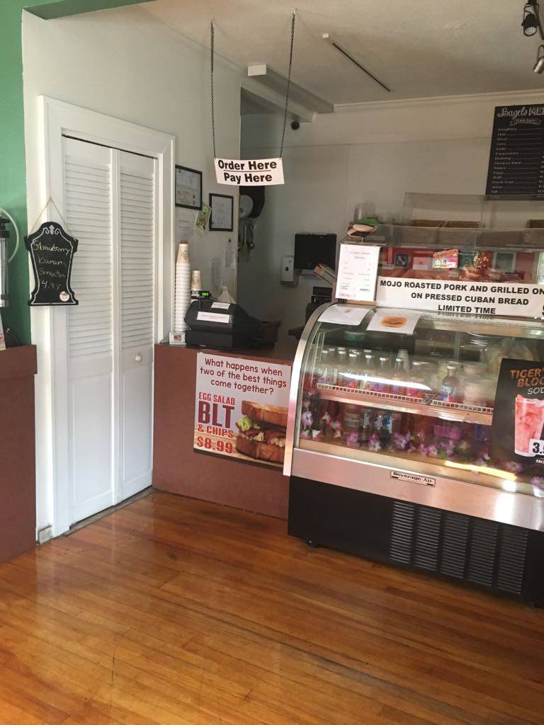 Dunedin Bagels & Deli | bakery | 716 Main St, Dunedin, FL 34698, USA | 7277341829 OR +1 727-734-1829