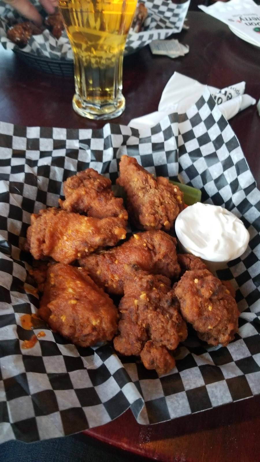 Don Cherrys | restaurant | 320 Eagleson Rd, Kanata, ON K2M 1C9, Canada | 6135996300 OR +1 613-599-6300