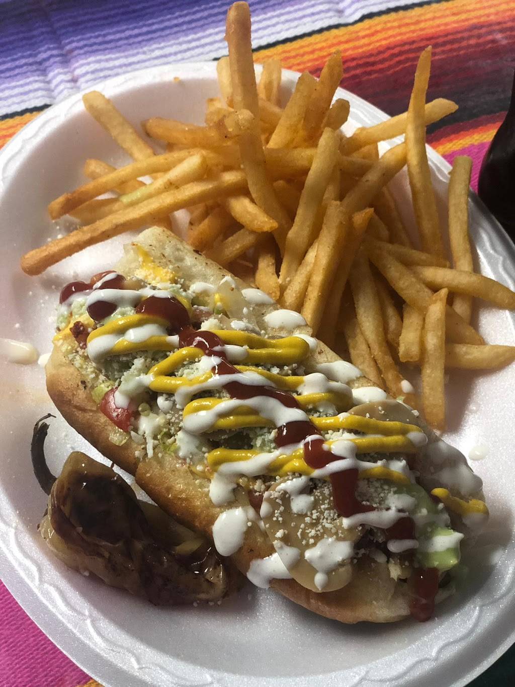 Toro loco tacos y burros percherón | restaurant | 370 E Chandler Blvd, Chandler, AZ 85225, USA | 4804370360 OR +1 480-437-0360