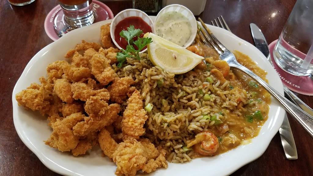 Pappadeaux Seafood Kitchen | restaurant | William P. Hobby Airport (HOU), 7800 Airport Blvd Space C11, Houston, TX 77061, USA | 7138477622 OR +1 713-847-7622