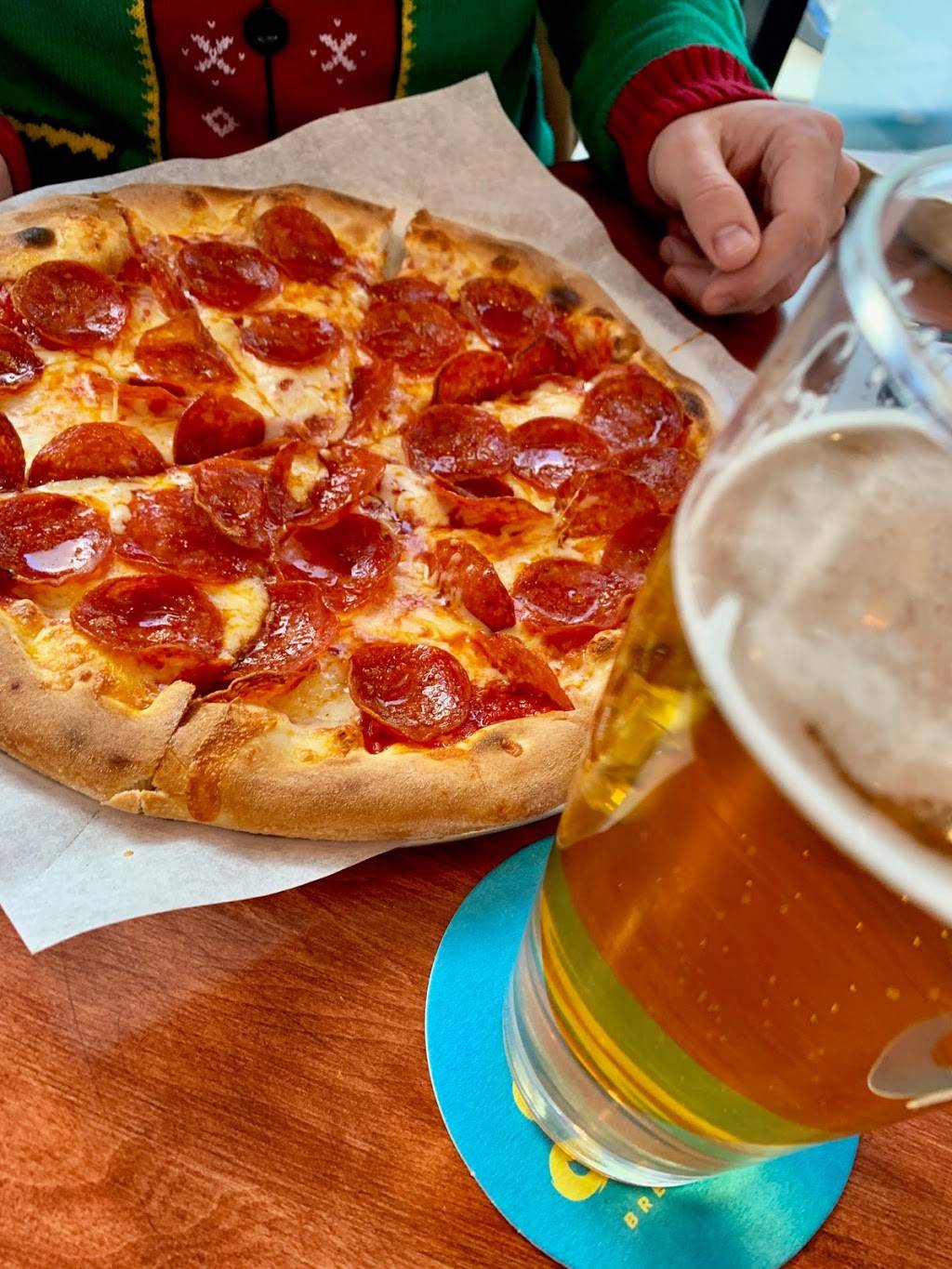 Sly Fox Taphouse at the Point | restaurant | 300 Liberty Ave Suite 100, Pittsburgh, PA 15222, USA | 4125867474 OR +1 412-586-7474