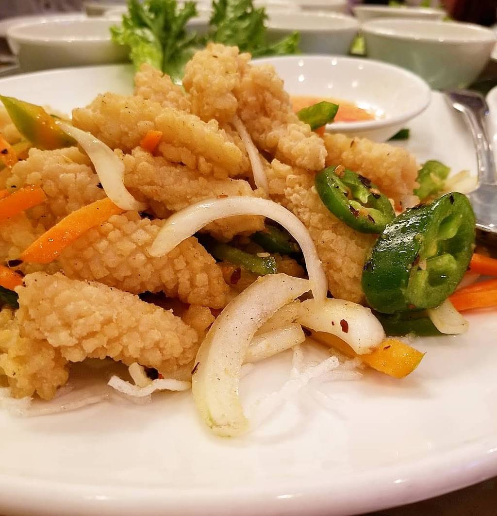 August Moon | restaurant | 875 Manhattan Blvd, Harvey, LA 70058, USA | 5043027977 OR +1 504-302-7977