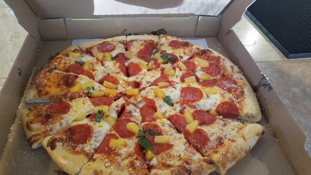 Squallys - On The River | restaurant | 7310 CA-49, Lotus, CA 95651, USA | 5306221213 OR +1 530-622-1213