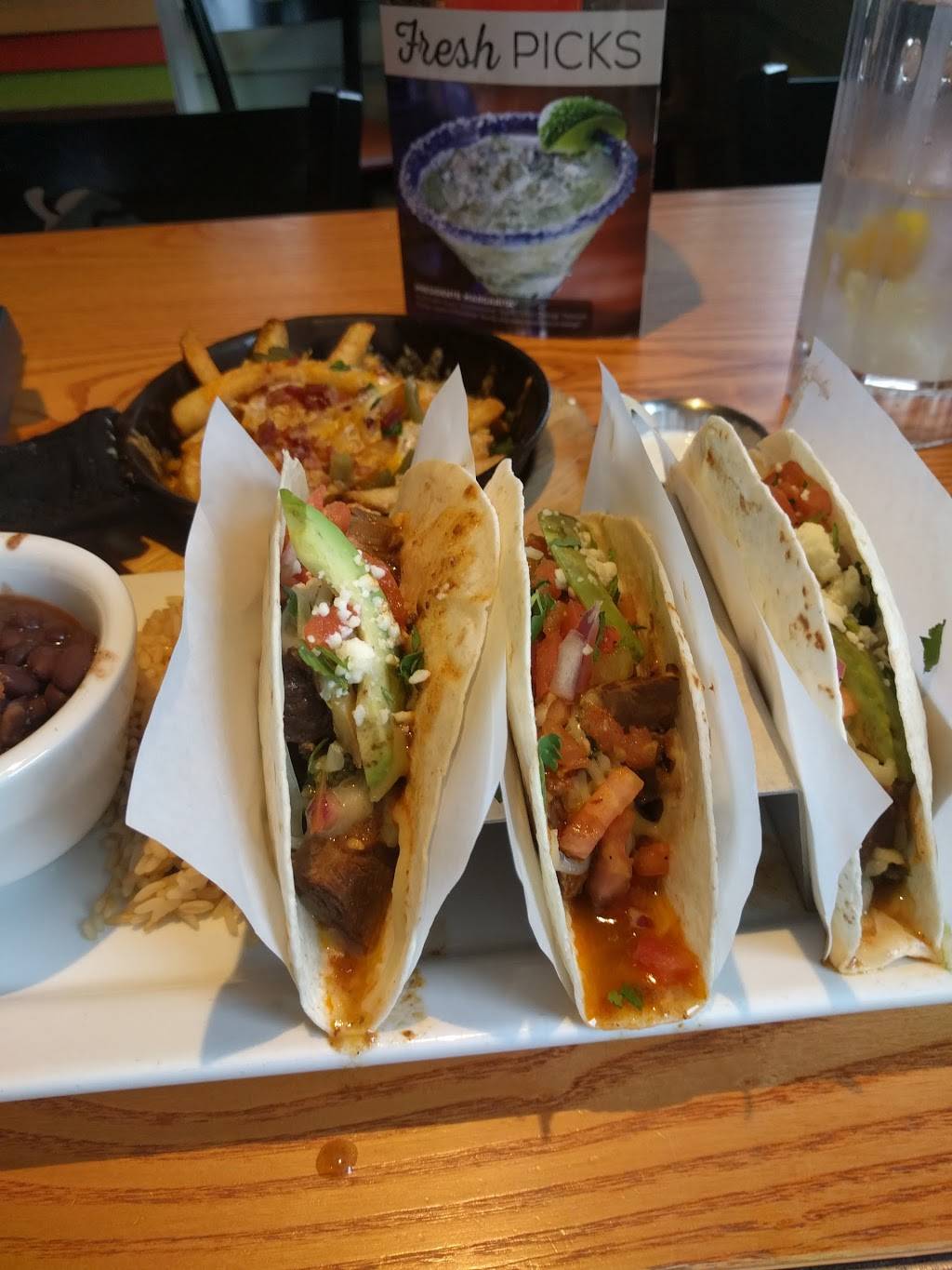 Chilis Grill & Bar | meal takeaway | 8341 Brier Creek Pkwy, Raleigh, NC 27617, USA | 9194057100 OR +1 919-405-7100