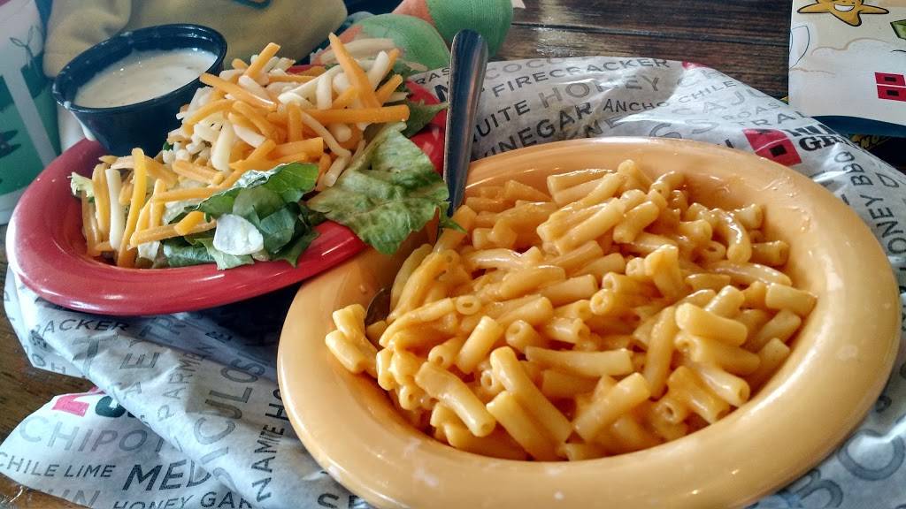 Hurricane Grill & Wings | meal takeaway | 4075 FL-7 #A1, Lake Worth, FL 33449, USA | 5613186107 OR +1 561-318-6107