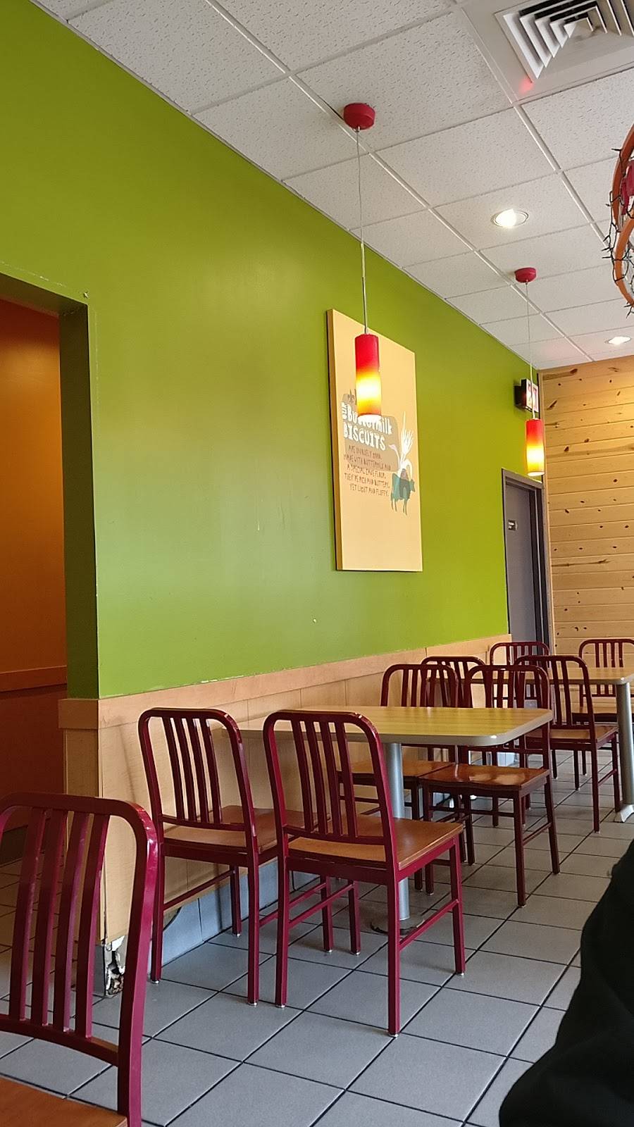 Popeyes Louisiana Kitchen | restaurant | 4241 N Pershing Dr, Arlington, VA 22203, USA | 7035169336 OR +1 703-516-9336