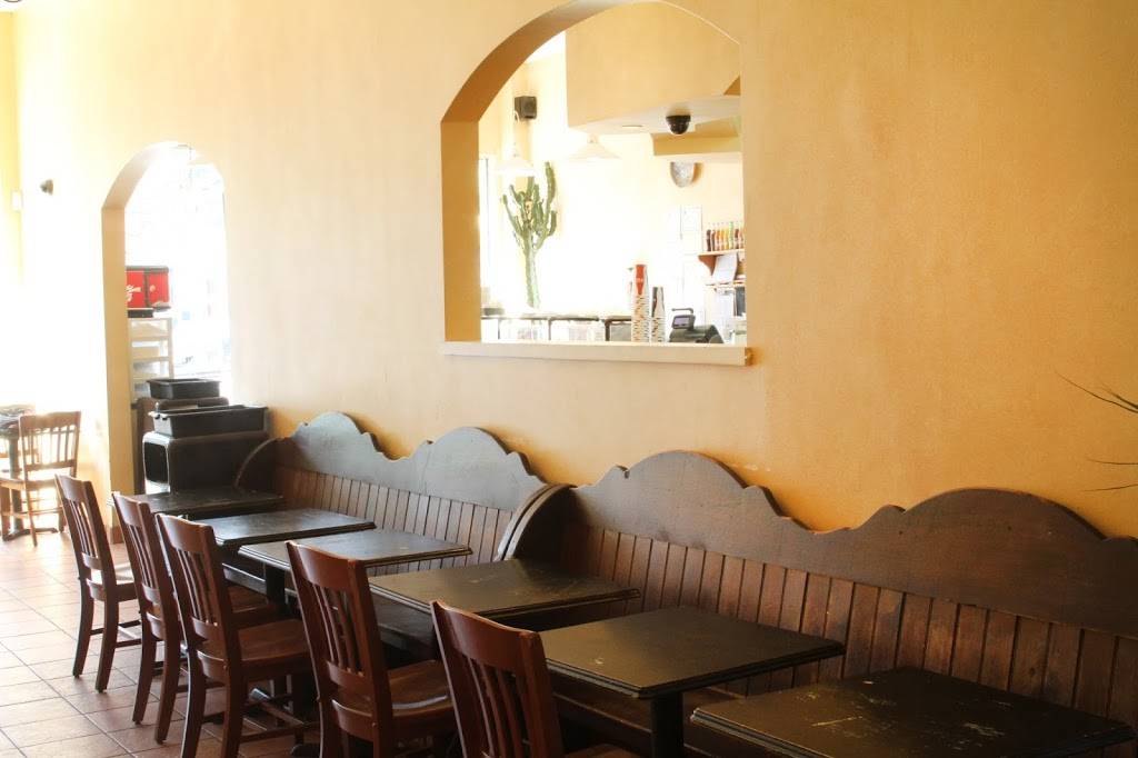 Annas Taqueria | restaurant | 1412 Beacon St #1, Brookline, MA 02446, USA | 6177397300 OR +1 617-739-7300