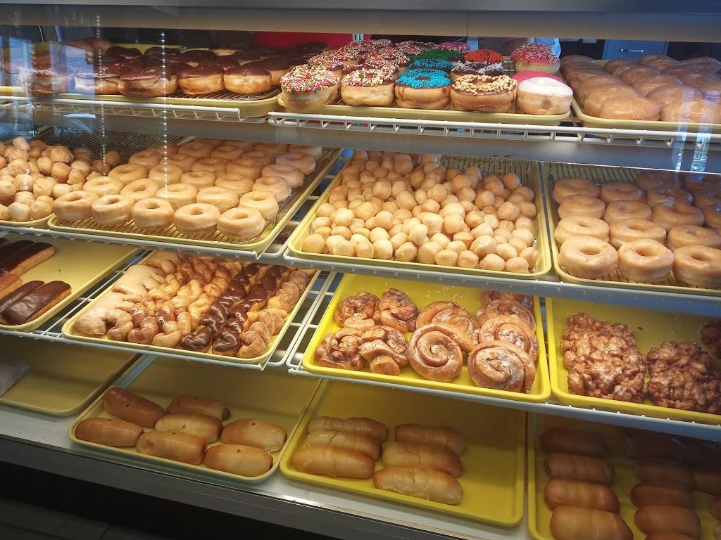 Daylight Donuts | bakery | 1521 Pinson Valley Pkwy, Birmingham, AL 35217, USA | 2057696003 OR +1 205-769-6003