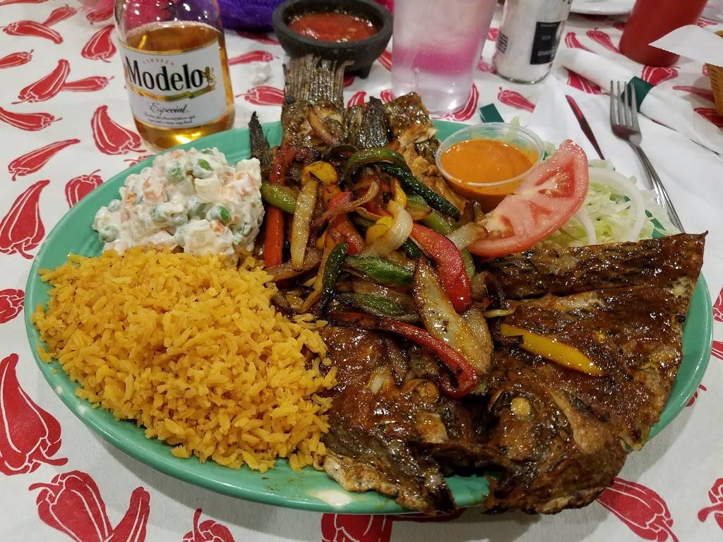 Plaza Garibaldi | restaurant | 2301 Silvernail Rd, Pewaukee, WI 53072, USA | 2624460889 OR +1 262-446-0889