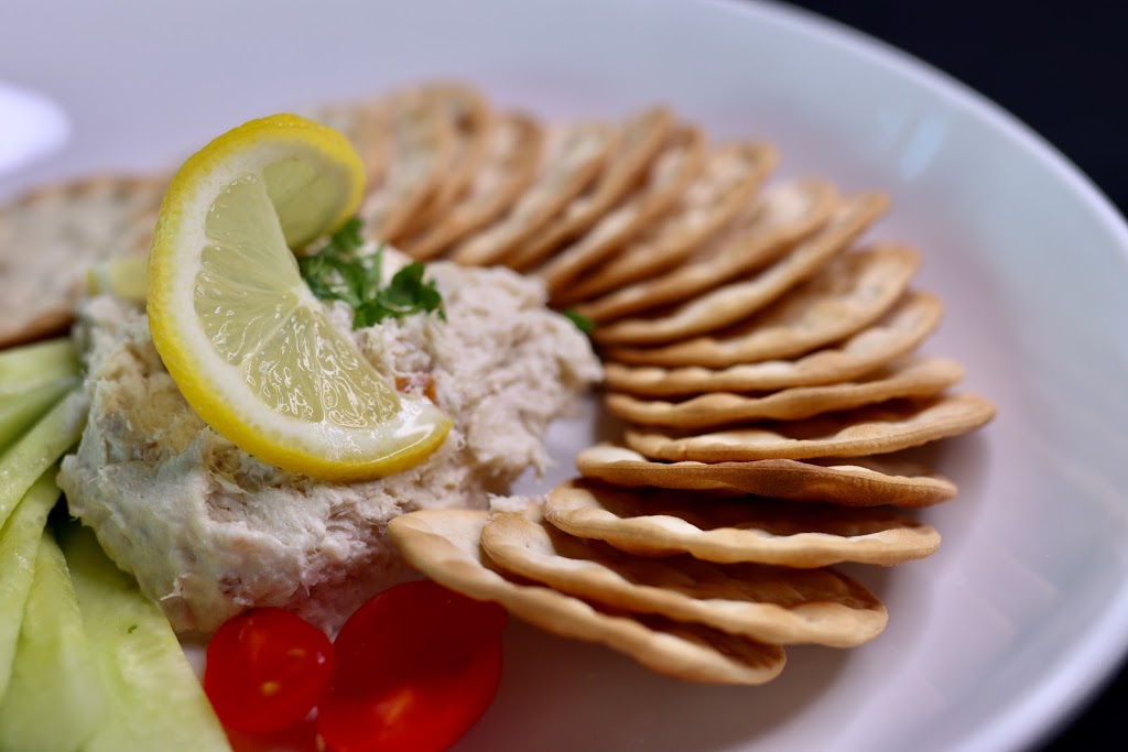 The Beacon Bistro | restaurant | 319 Bay St, Petoskey, MI 49770, USA | 2314897999 OR +1 231-489-7999