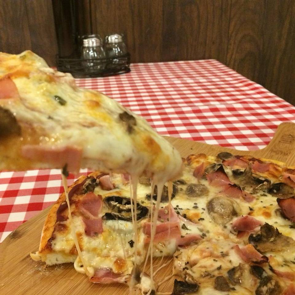 Morantinos Pizza | The Best Artisan Pizza at St. John Young Pkw | restaurant | 8273 S John Young Pkwy, Orlando, FL 32819, USA | 4072866770 OR +1 407-286-6770