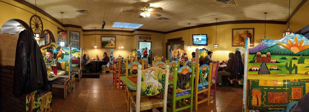 Nuevo Vallarta | restaurant | 11225 S Saginaw St, Grand Blanc, MI 48439, USA | 8106951671 OR +1 810-695-1671