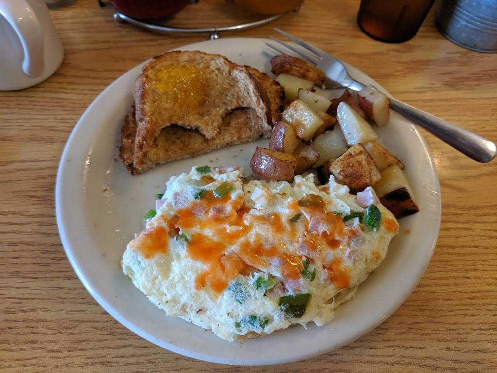 Country Corner Cafe | restaurant | 25 Church St, Saratoga Springs, NY 12866, USA | 5185837889 OR +1 518-583-7889