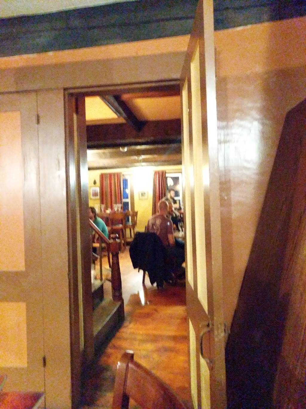 Tavern 27 | restaurant | 2075 Parade Rd, Laconia, NH 03246, USA | 6035283057 OR +1 603-528-3057