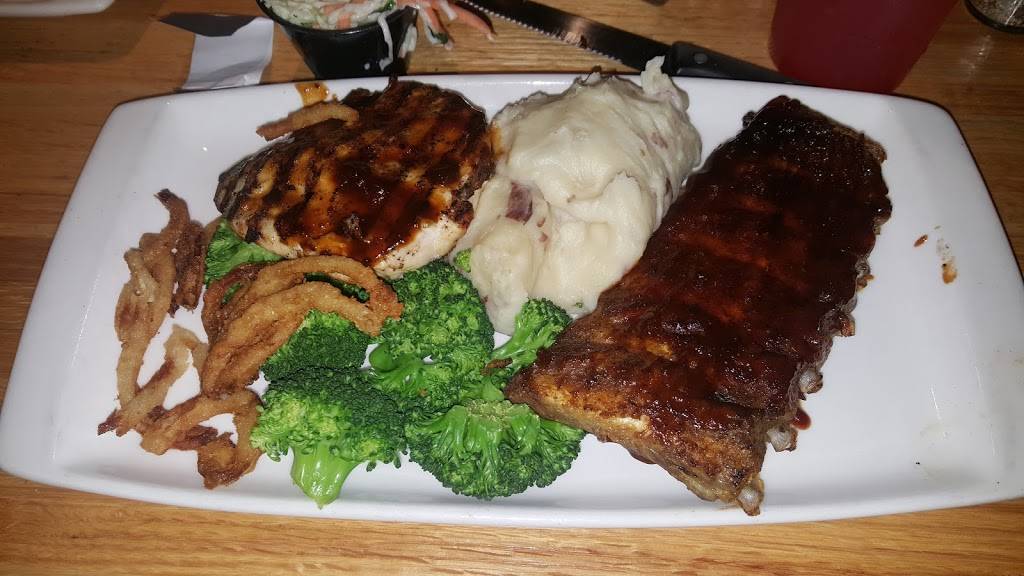 Applebees Grill + Bar | restaurant | 11500 W 63rd St, Shawnee, KS 66203, USA | 9139621133 OR +1 913-962-1133
