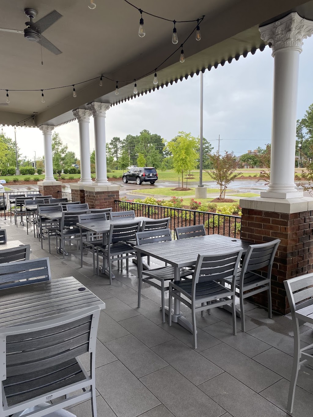 Full Moon Bar-B-Que | restaurant | 1935 Main St, Madison, MS 39110, USA | 6018531712 OR +1 601-853-1712