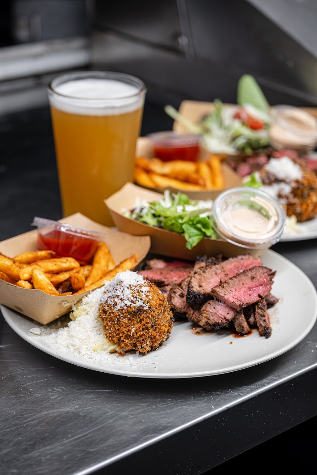 Ez Eats Food Trailer | restaurant | 101 Oakwood Loop B, San Marcos, TX 78666, USA | 5127811816 OR +1 512-781-1816