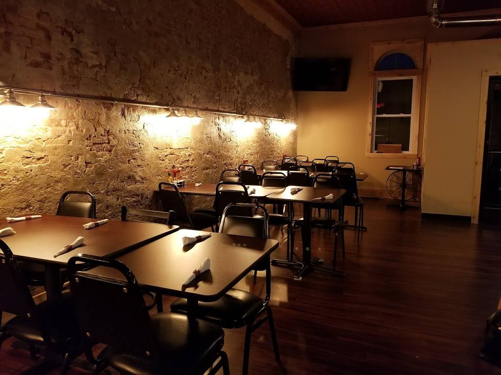 Abes Hideout & Saloon | restaurant | 200 Main St, Mechanicsburg, IL 62545, USA | 2173649386 OR +1 217-364-9386