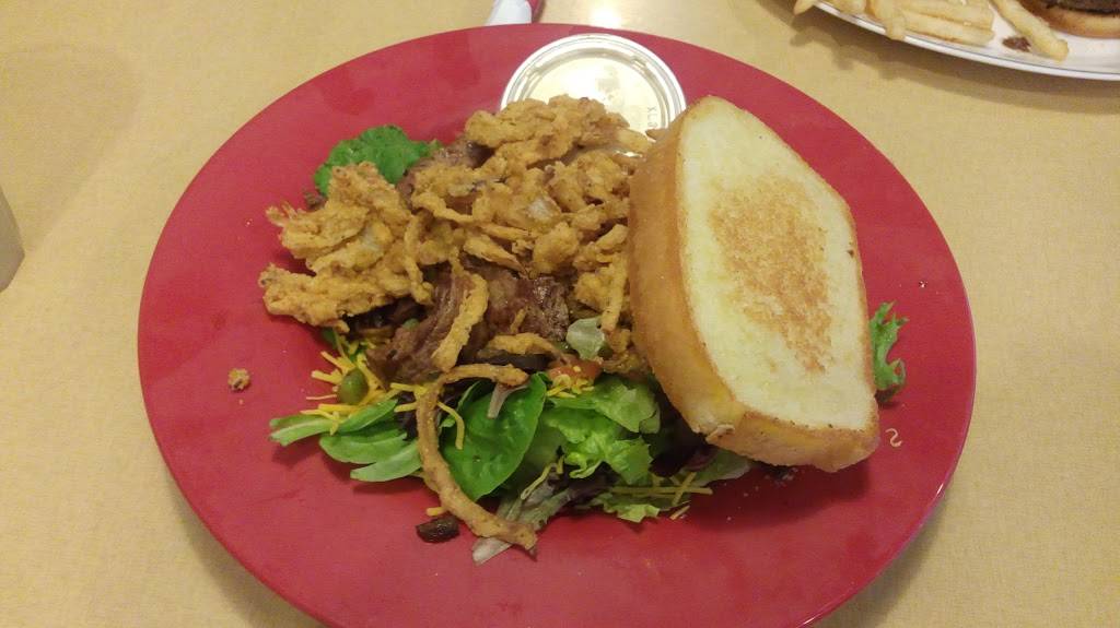 The Farmhouse | restaurant | 430 W Washington Ave, Zeeland, MI 49464, USA | 6167729330 OR +1 616-772-9330