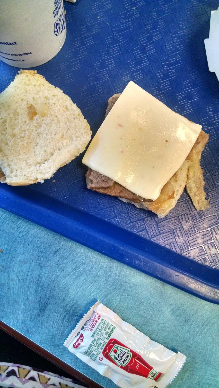 White Castle | restaurant | 1905 Richardson Rd, Arnold, MO 63010, USA | 6364647240 OR +1 636-464-7240