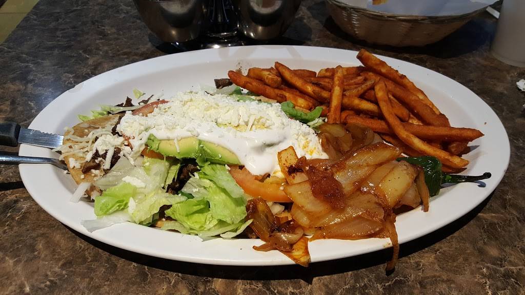 El Pollo Cris Cris | restaurant | 7025 S Pulaski Rd, Chicago, IL 60629, USA | 7732847227 OR +1 773-284-7227