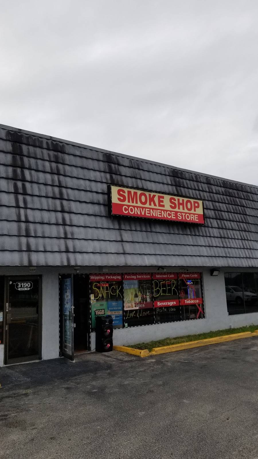 441 Stop And Smoke Convenience Smoke Shop | meal takeaway | 3190 S State Rd 7, Hollywood, FL 33023, USA | 9542745337 OR +1 954-274-5337