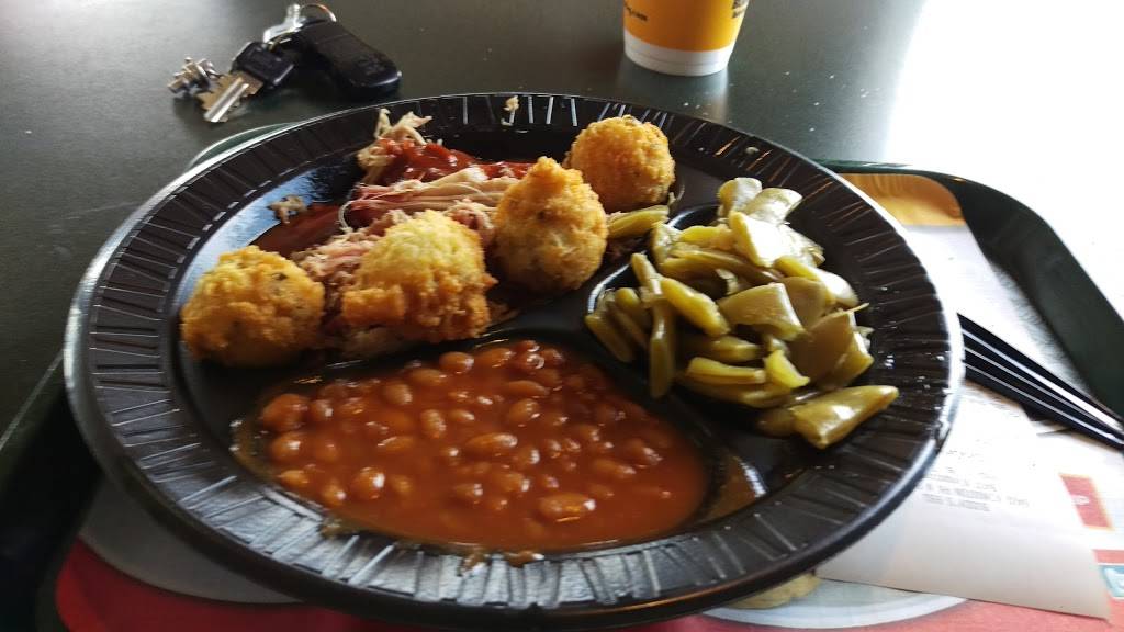 Buddys Bar-B-Q | restaurant | 8402 Kingston Pike, Knoxville, TN 37919, USA | 8656910088 OR +1 865-691-0088